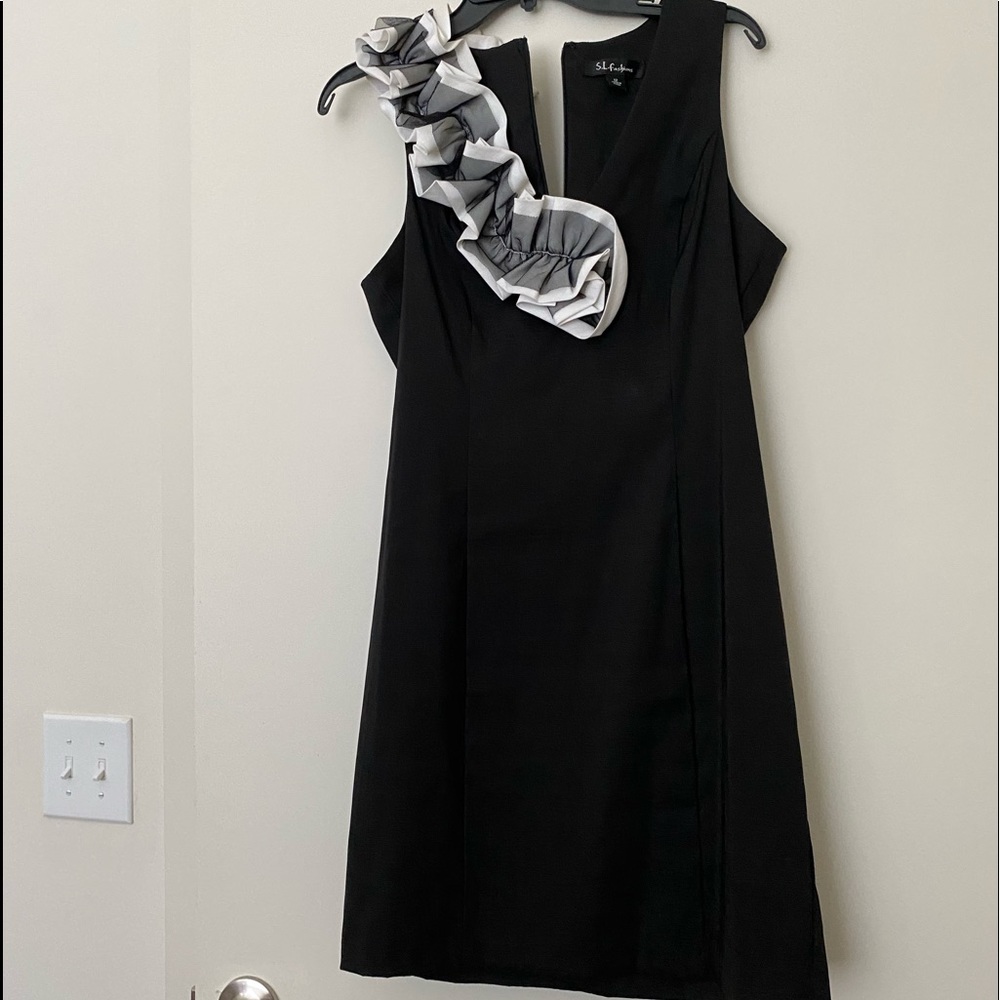 Black and white cocktail dress - Large